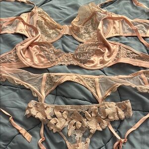 Elegant Lace Intimates Set in Peach